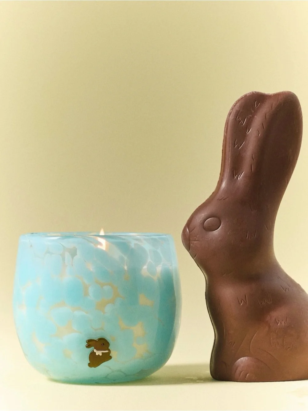 New! Anthropologie Bunny Spring Icon Floral Tulip Fields Glass Candle in small.